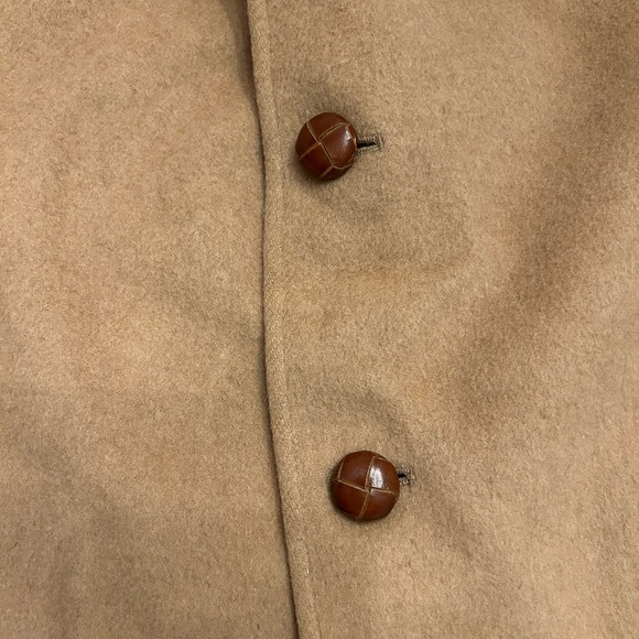 Elegant Tan Men's Blazer - Picture 9 of 9